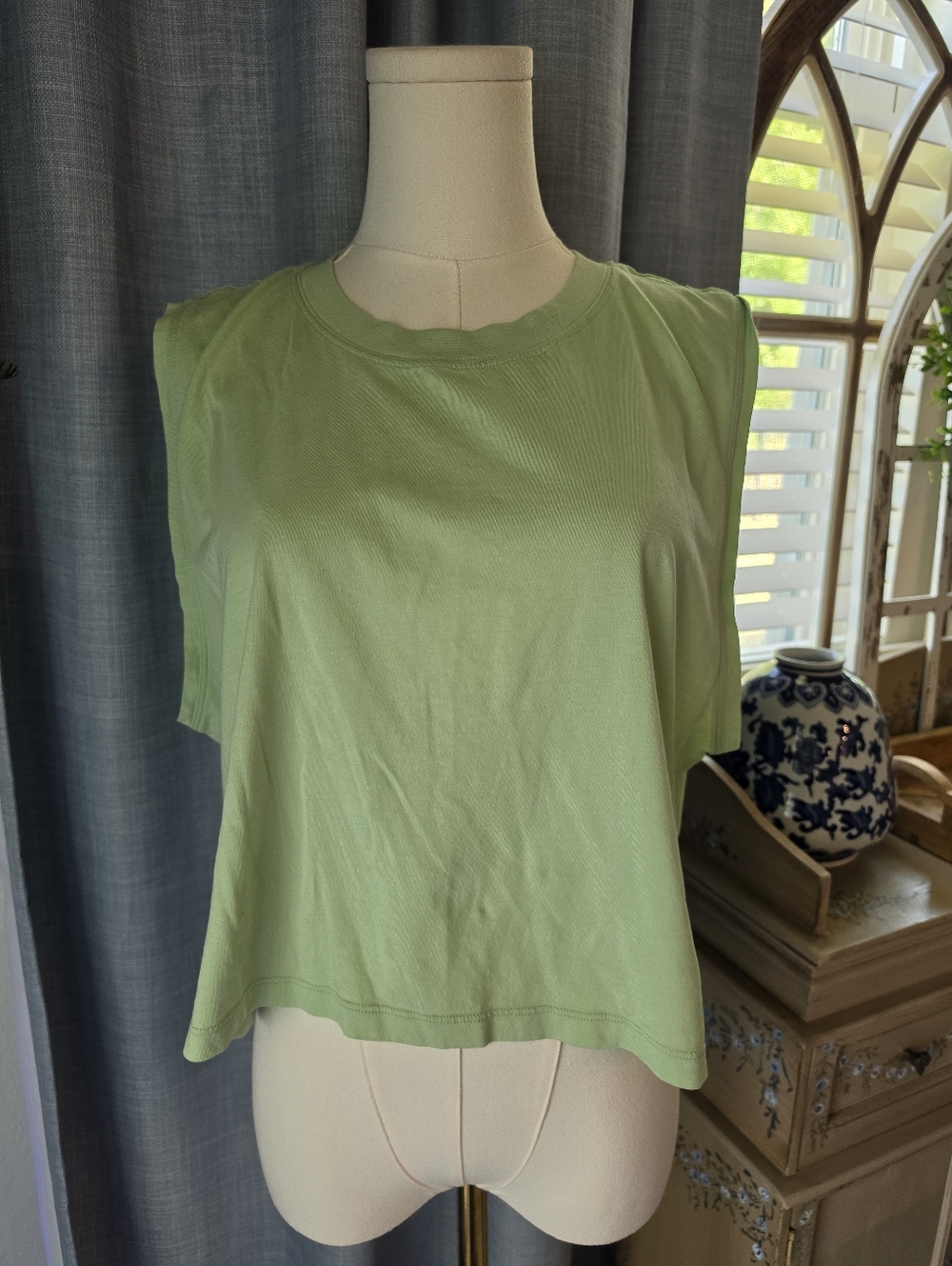 Lululemon Tank Size 12